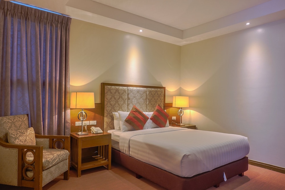 2 Bedroom Suite - Photo 4