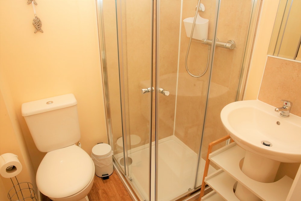 Standard Double Room, Ensuite photo 3