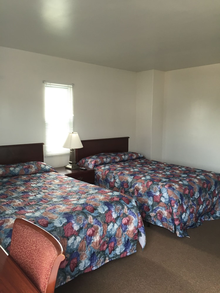 Standard Room, 2 Double Beds photo 2