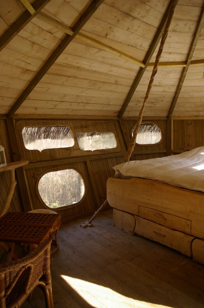 Tree House, Garden View photo 1