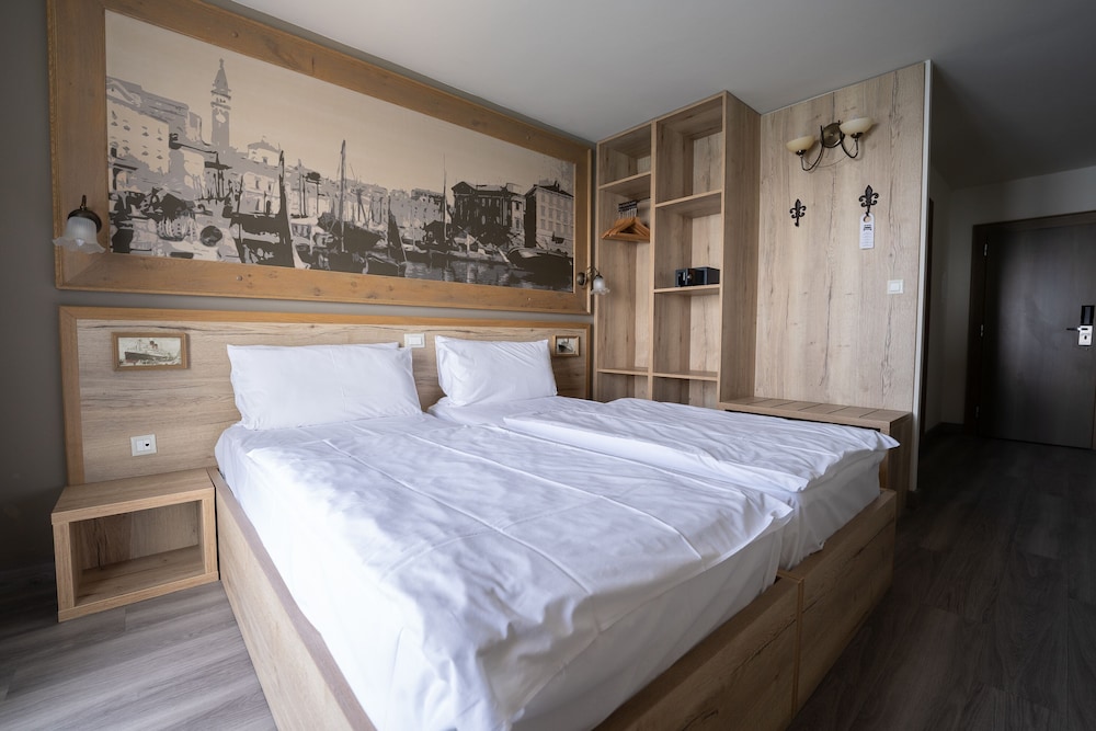 Superior Double Room, Balcony, Sea View photo 2