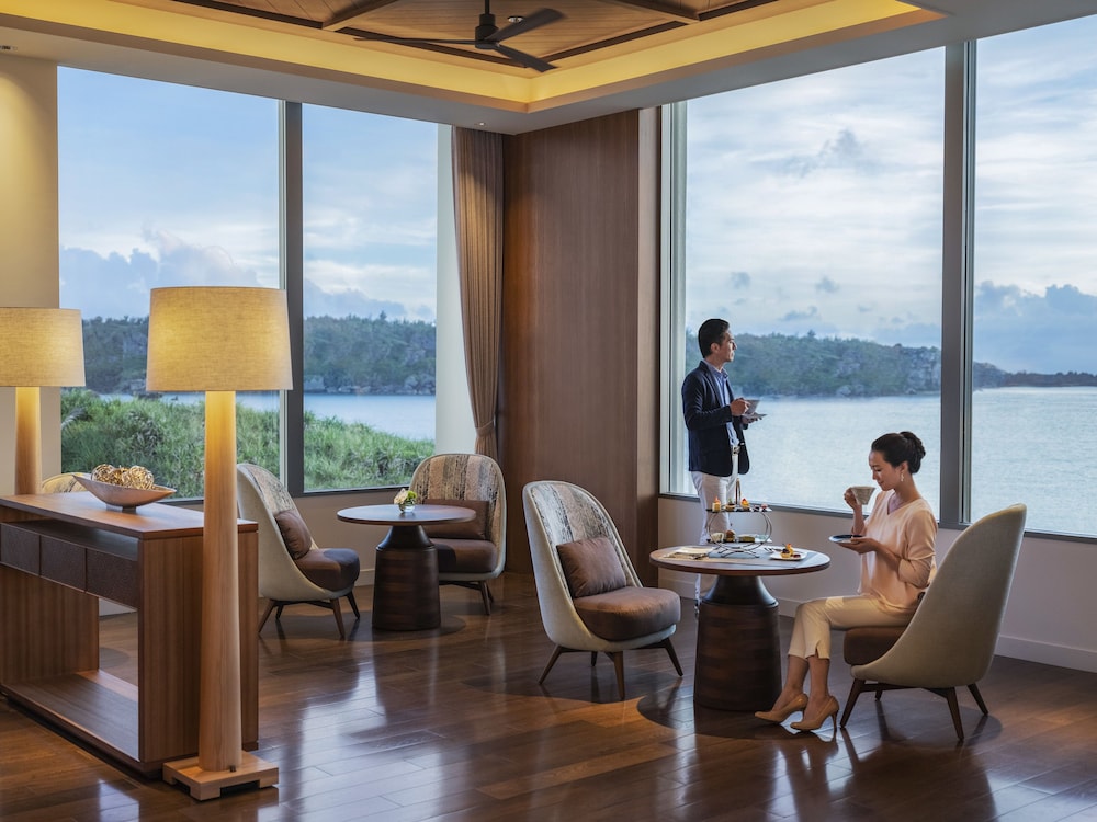 Classic Room, 2 Twin Beds, Club Lounge Access, Ocean View (Private Terrace) - Photo 29