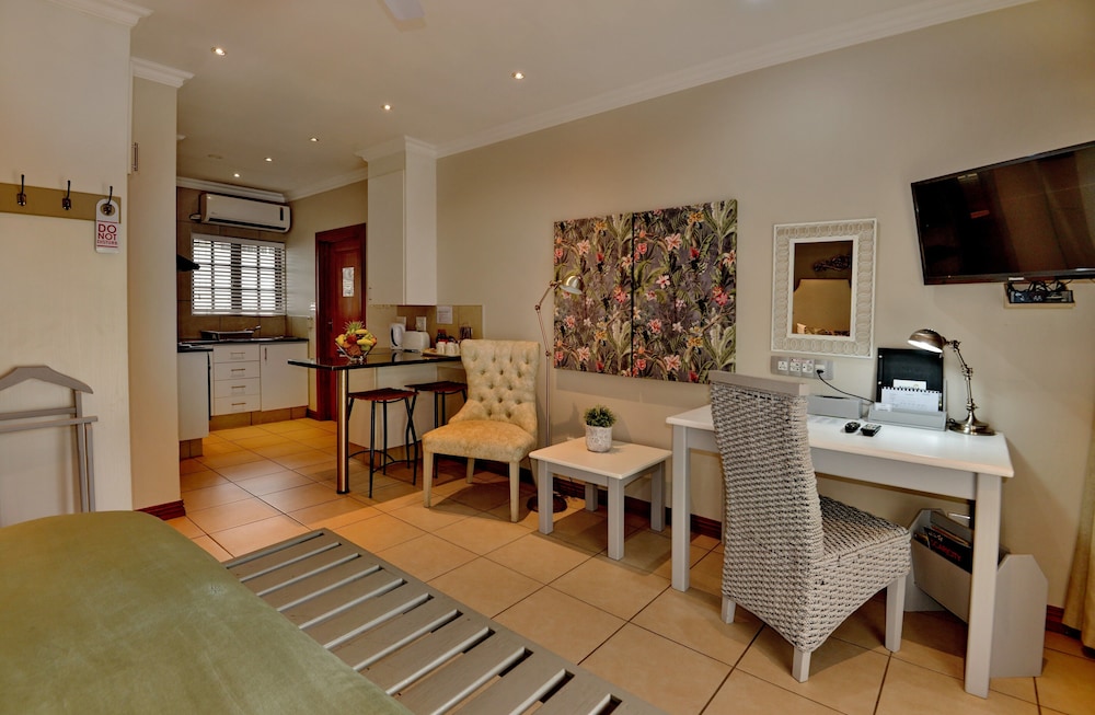 Superior Room Self-Catering photo 2