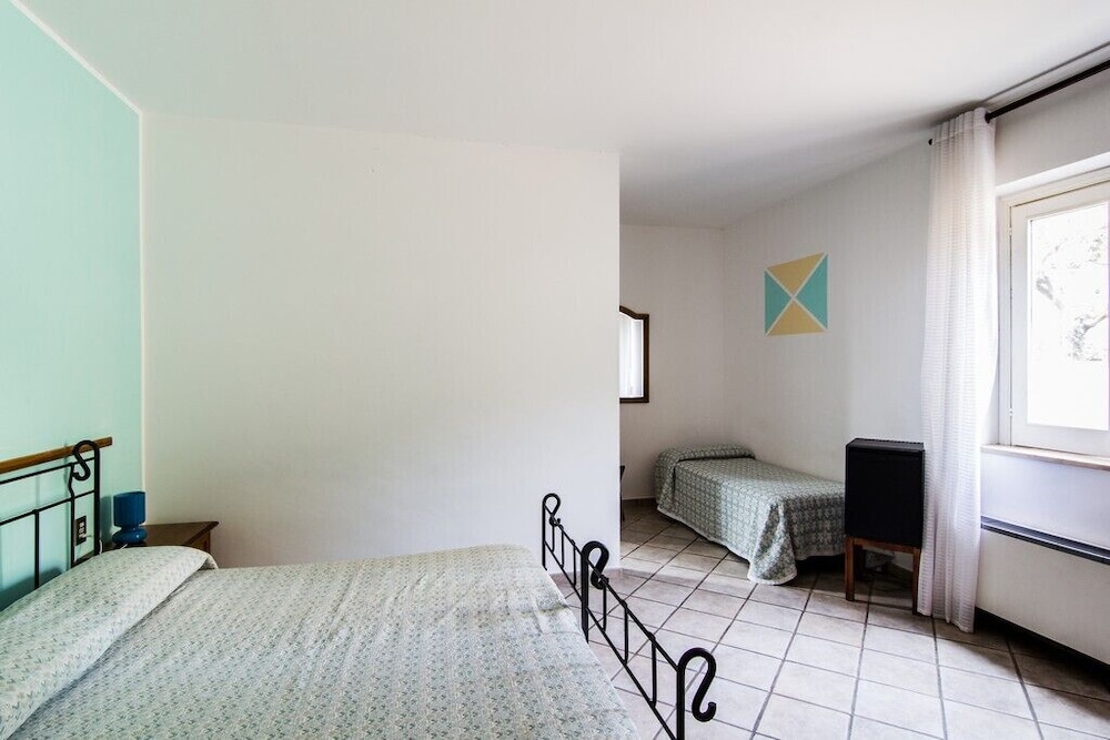 Standard Triple Room photo 2