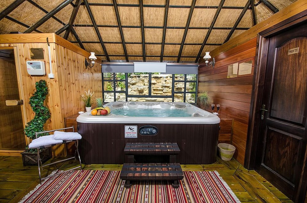Executive Cabin photo 3