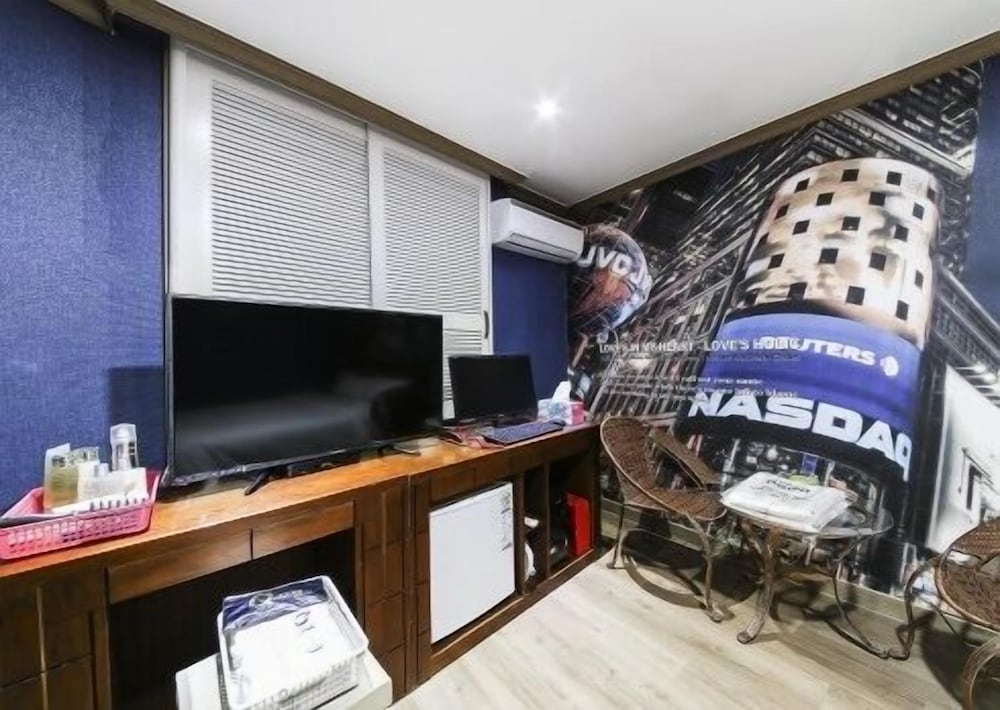 Standard Room photo 2