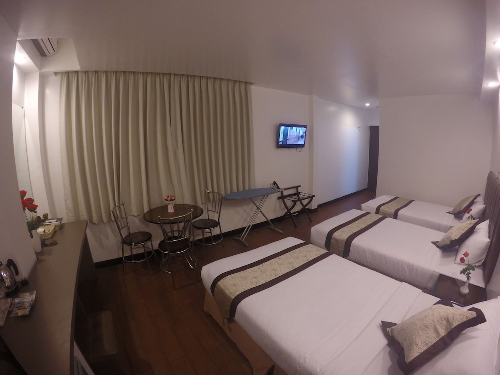 Premier Triple Room