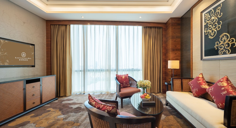 Business Suite photo 2