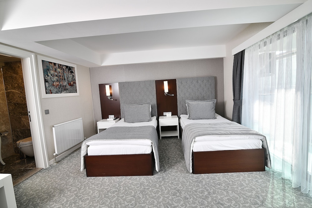 Standard Twin Room photo 1