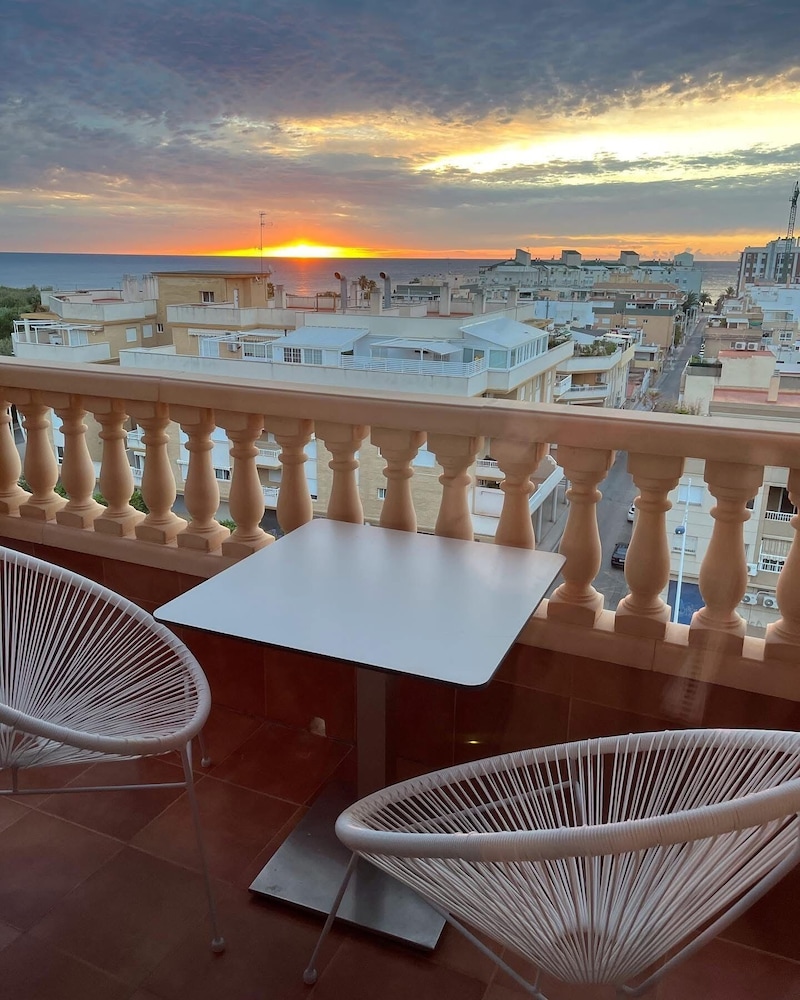 Double Room, Sea View - Photo 4