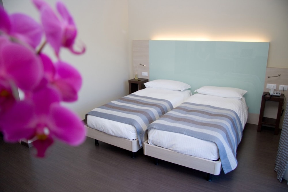 Double Room, Mountain View photo 3