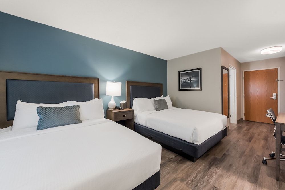 Standard Room, 2 Queen Beds, Non Smoking, Refrigerator (with Sofabed) - Photo 3