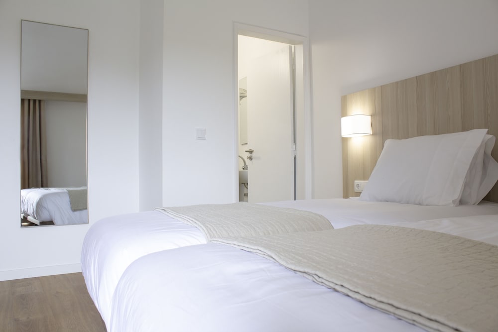 Standard Twin Room photo 3