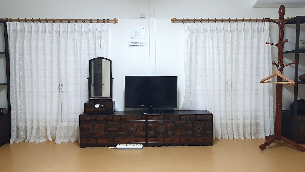 Traditional Single Room (Large sarangbang) photo 2