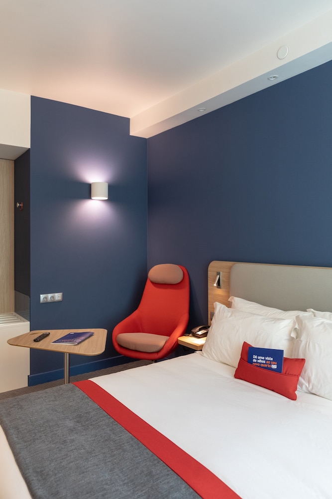 Standard Room, 1 Queen Bed - Photo 2