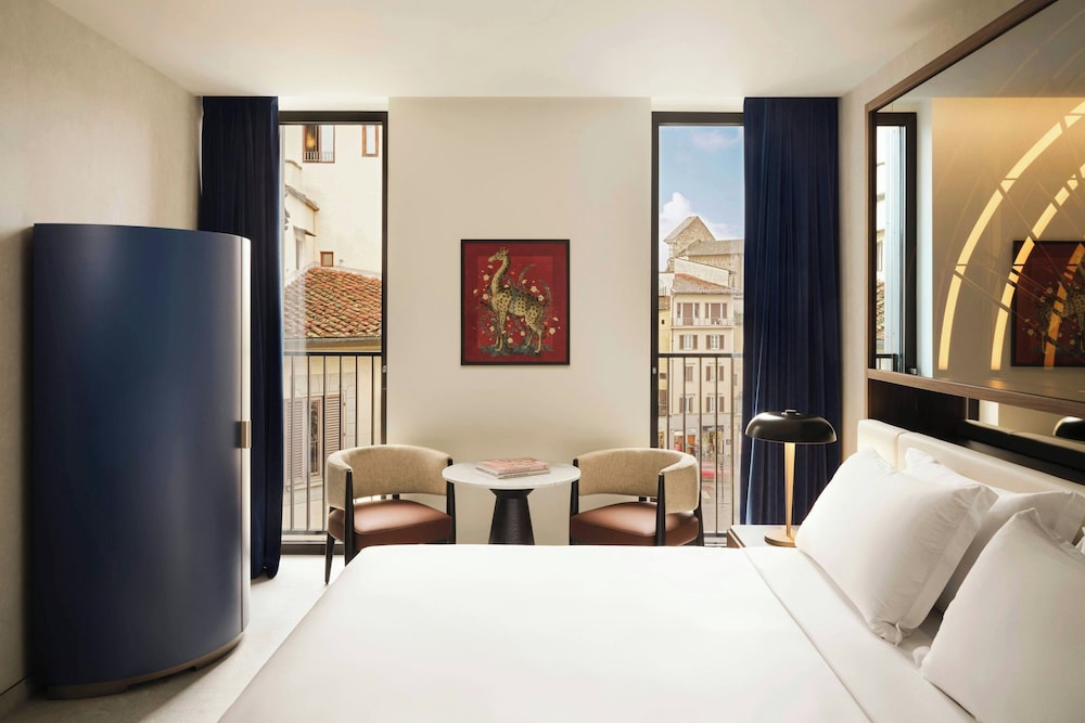 Superior Room, 1 King Bed