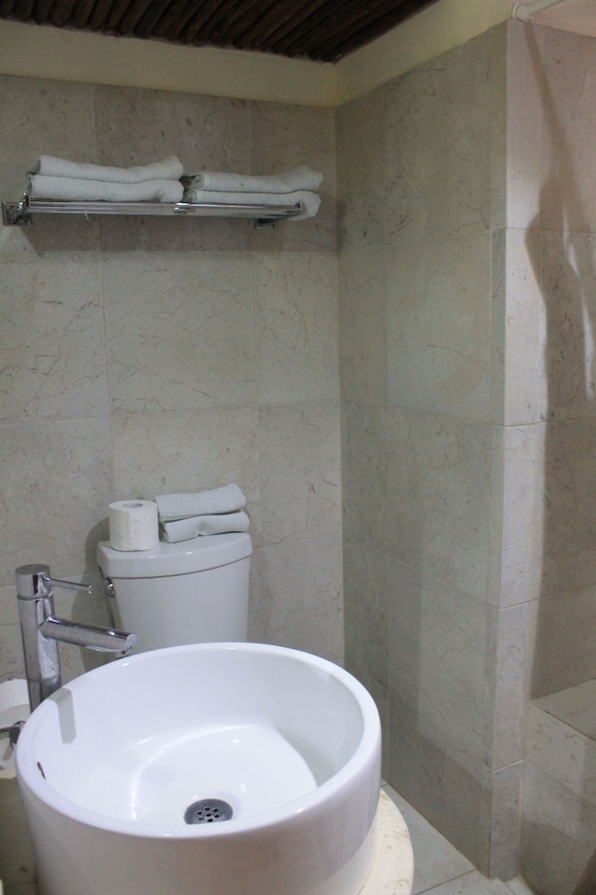 Standard Room, 1 King Bed (maya)