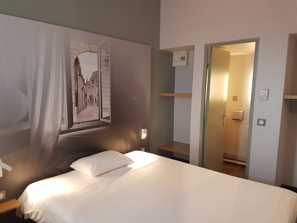 Twin Room, Non Smoking photo 2