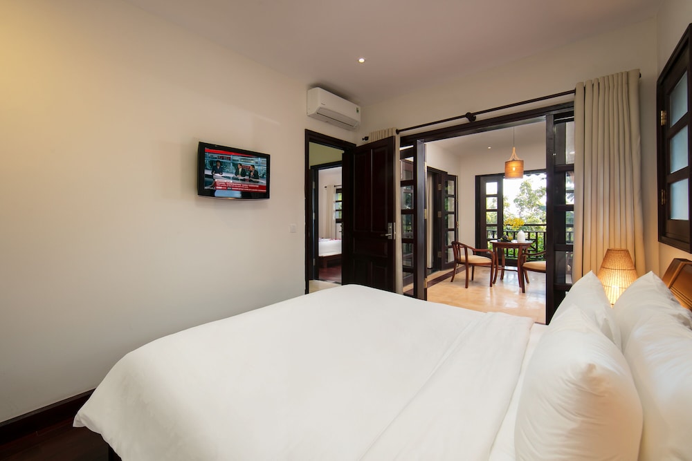 Two Bedrooms Garden View with Private Pool - Photo 16