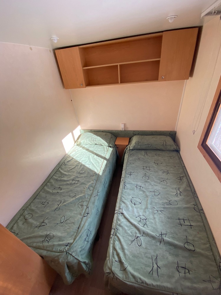 Mobile Home, 3 Bedrooms (5 pax) photo 3