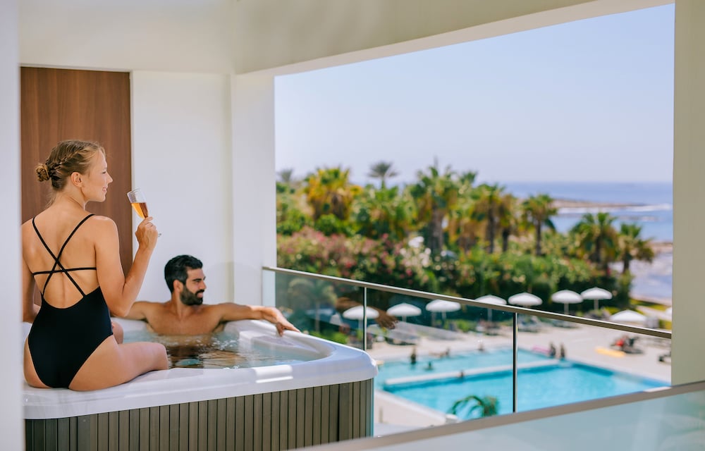 Junior Suite, Jetted Tub, Sea View
