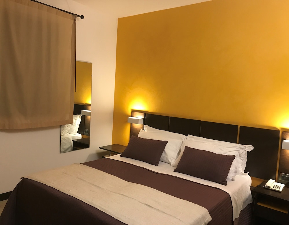 Economy Double Room - Photo 3