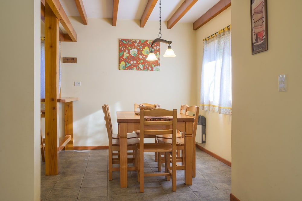 Cabin, 2 Bedrooms photo 2