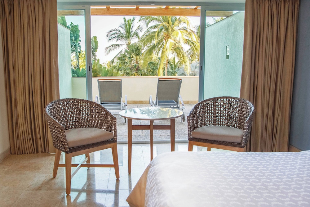 Deluxe Room, 2 Double Beds, Ocean View (Terrace) - Photo 9