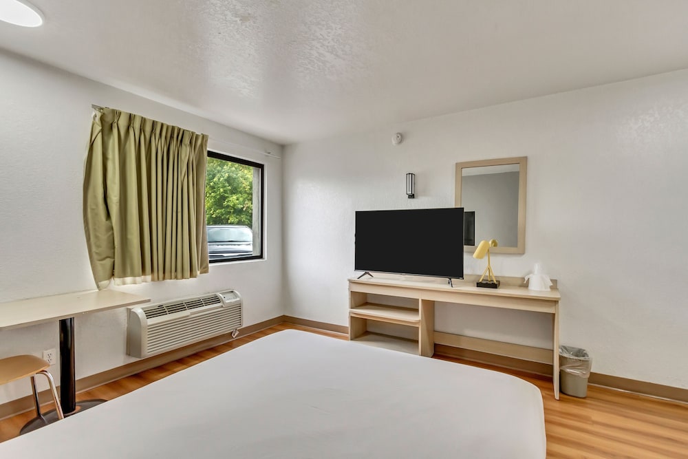 Standard Room, 1 Double Bed, Non Smoking photo 2