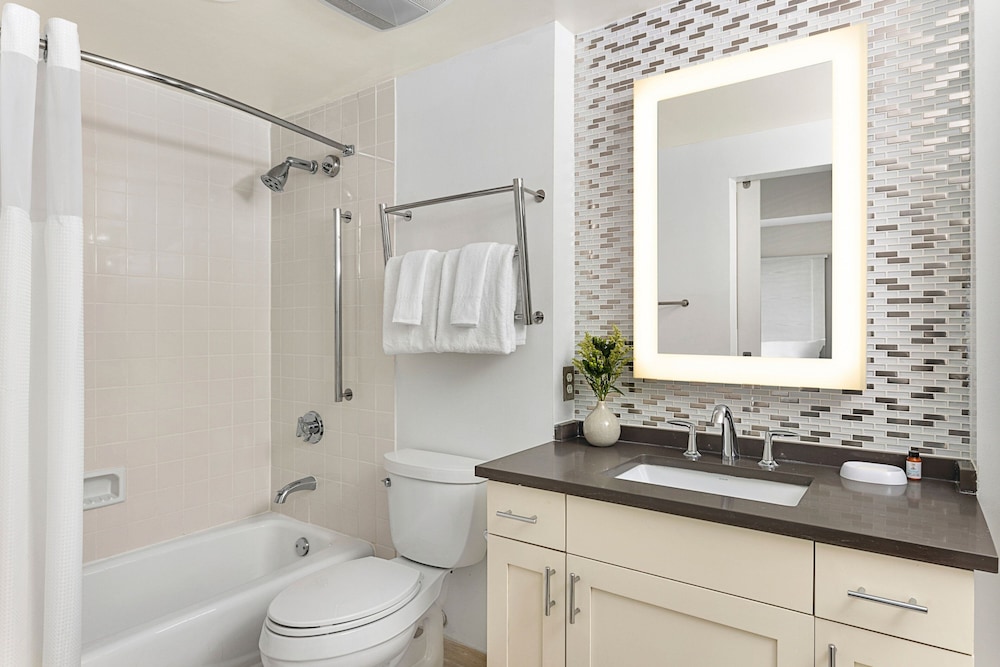 Villa, 2 Bedrooms, Balcony (Oceanfront, Full Kitchen)