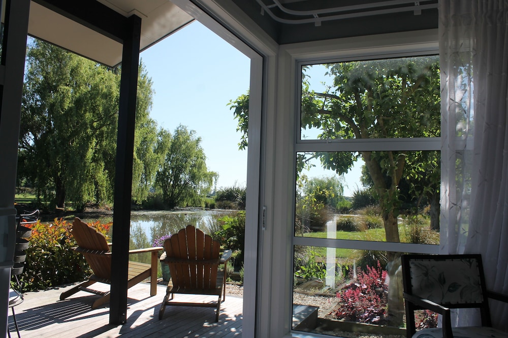 The Oakview Suite photo 2