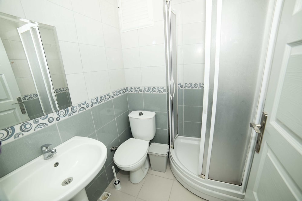 Standard Triple Room - Photo 4