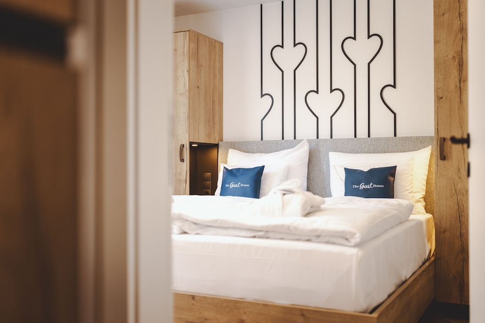 Deluxe Suite, 3 Bedrooms, Sauna photo 2