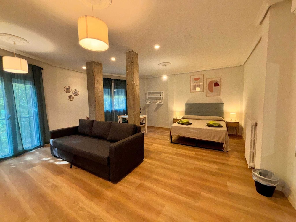 Quadruple Room, Balcony, City View