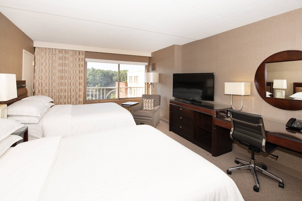 Club Room, 2 Double Beds - Photo 1