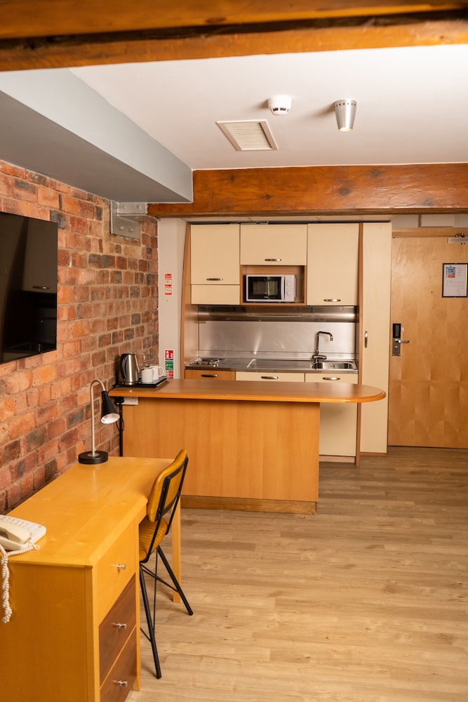 Standard Studio, 1 Double Bed, Non Smoking - Photo 12