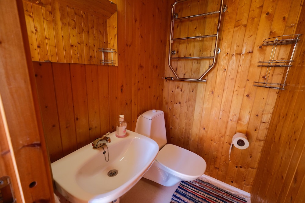 Basic Cabin photo 3