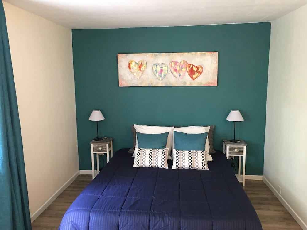 Comfort Suite (Papillon) photo 1
