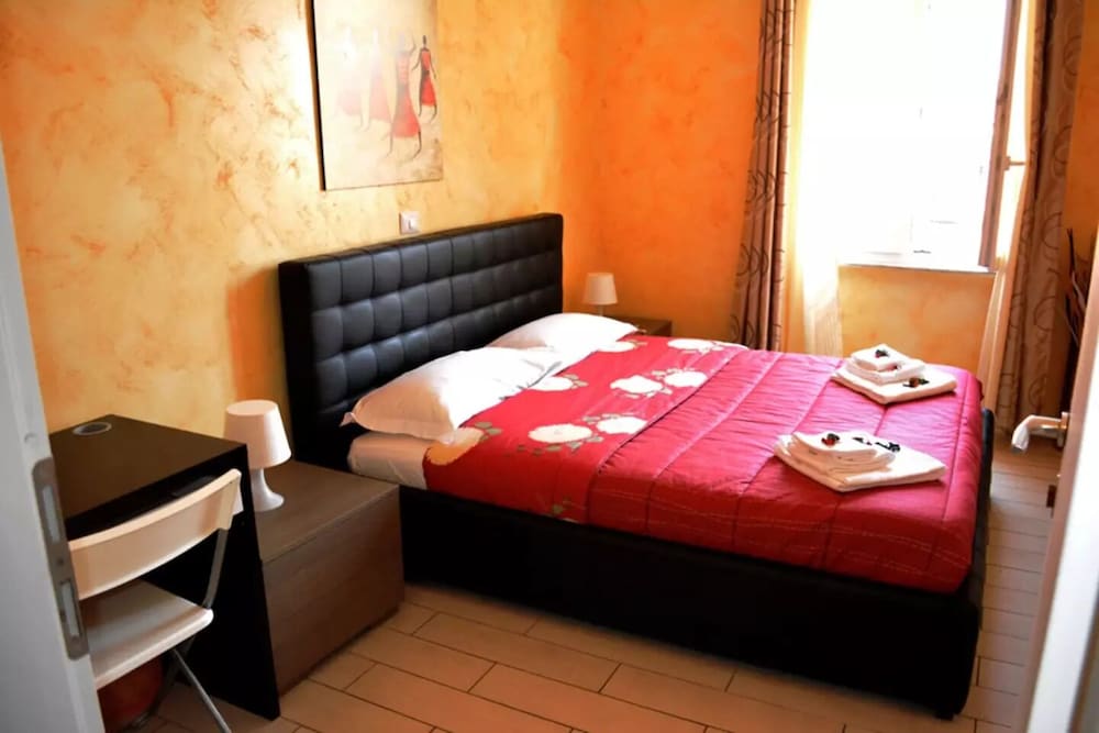 Basic Double or Twin Room