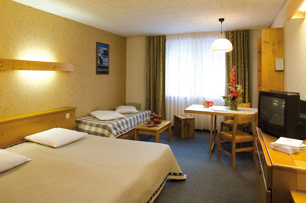Double or Twin Room photo 3