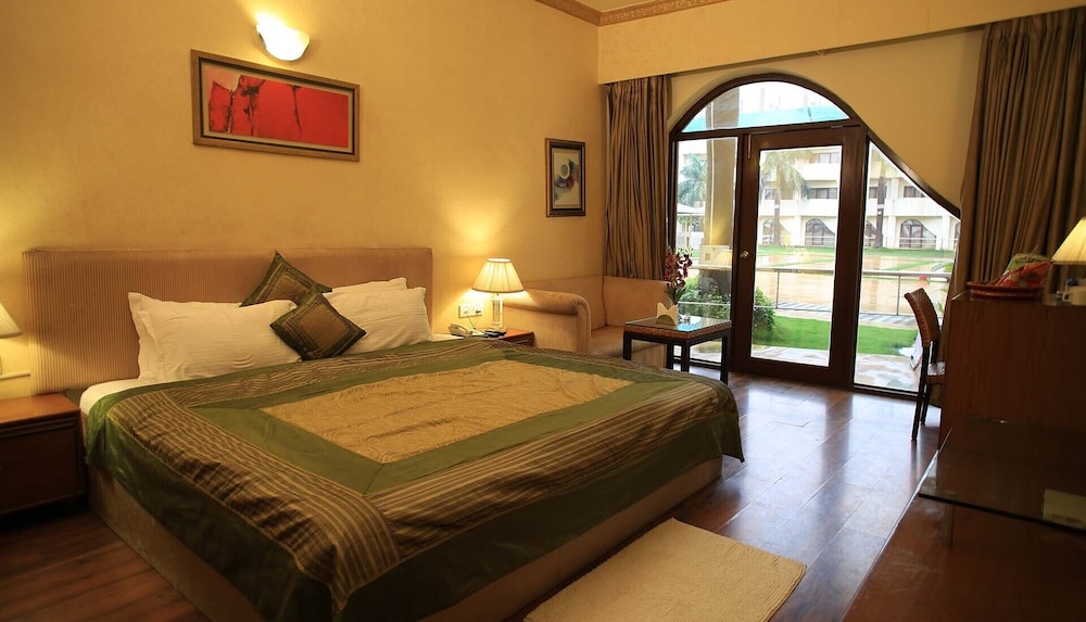 Club Room - Photo 1