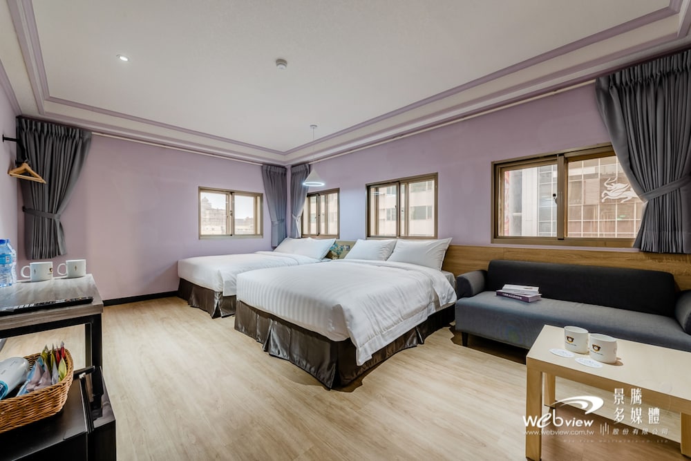 Premier Quadruple Room photo 2