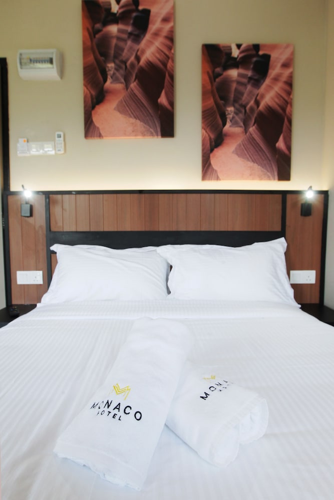 Deluxe Double Room - Photo 1