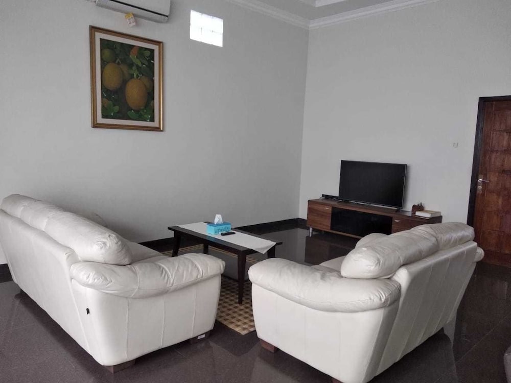 House, 4 Bedrooms, Non Smoking, City View photo 1