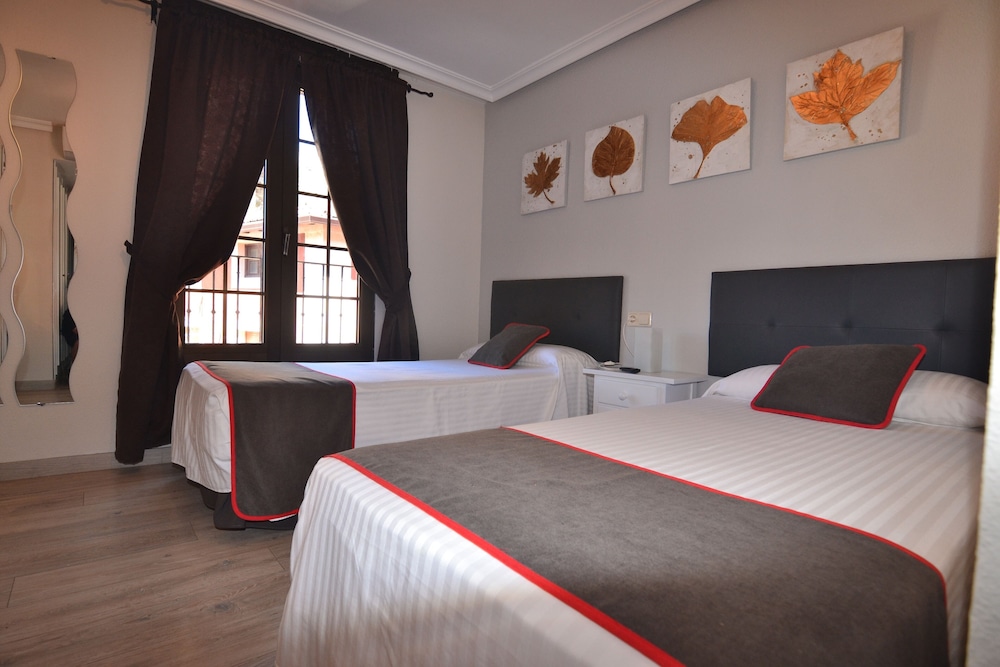 Double Room (Dos camas)