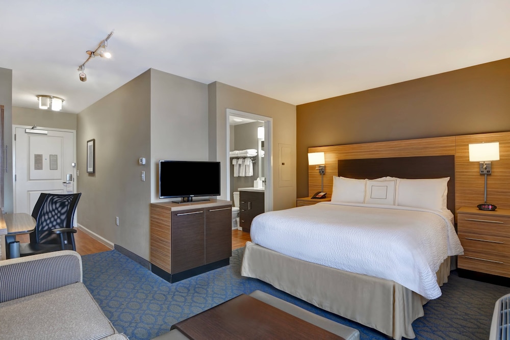 Studio, 1 Queen Bed photo 1
