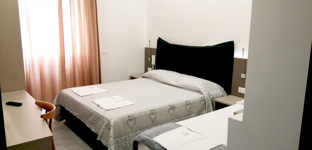 Triple Room photo 2