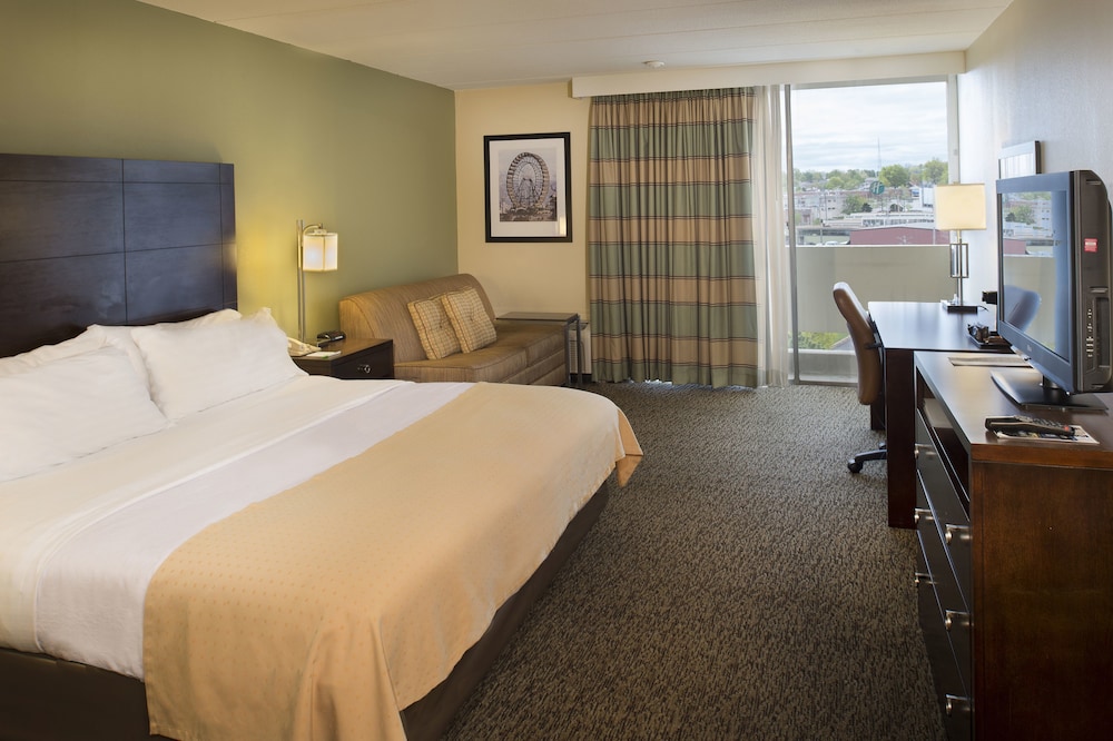 Standard Room, 1 King Bed with Sofa bed photo 2