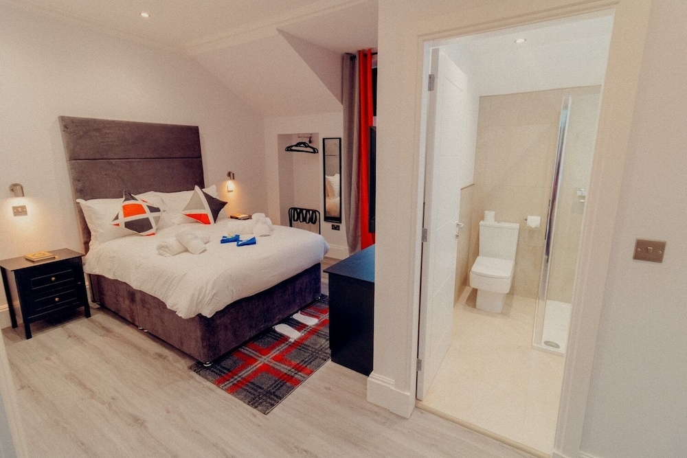 Superior Double Room, City View