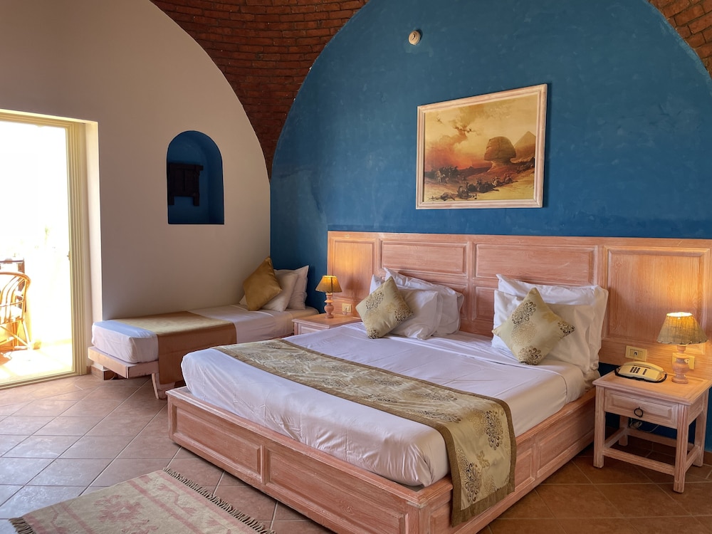 Standard Double or Twin Room, Garden View - Photo 15